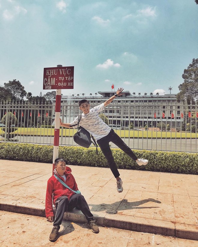 Trong nh&oacute;m bạn khi đi du lịch, lu&ocirc;n c&oacute; một đứa l&uacute;c n&agrave;o cũng tr&ocirc;ng uể oải, ch&aacute;n chường đ&uacute;ng kiểu đ&acirc;y l&agrave; đ&acirc;u v&agrave; t&ocirc;i l&agrave; ai?  - Ảnh 4.