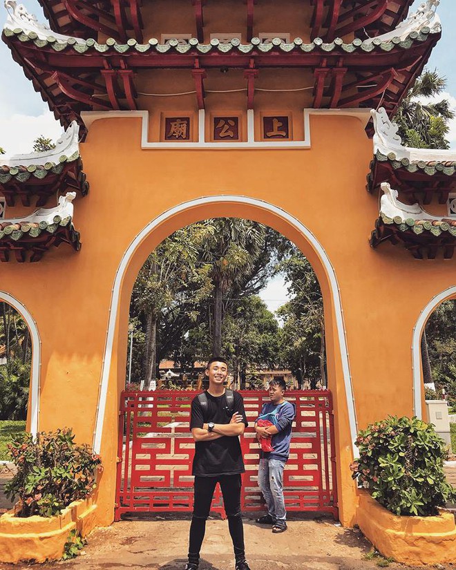 Trong nh&oacute;m bạn khi đi du lịch, lu&ocirc;n c&oacute; một đứa l&uacute;c n&agrave;o cũng tr&ocirc;ng uể oải, ch&aacute;n chường đ&uacute;ng kiểu đ&acirc;y l&agrave; đ&acirc;u v&agrave; t&ocirc;i l&agrave; ai?  - Ảnh 16.