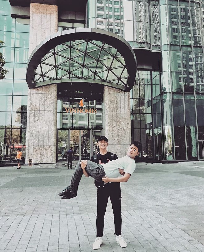 Trong nh&oacute;m bạn khi đi du lịch, lu&ocirc;n c&oacute; một đứa l&uacute;c n&agrave;o cũng tr&ocirc;ng uể oải, ch&aacute;n chường đ&uacute;ng kiểu đ&acirc;y l&agrave; đ&acirc;u v&agrave; t&ocirc;i l&agrave; ai?  - Ảnh 22.