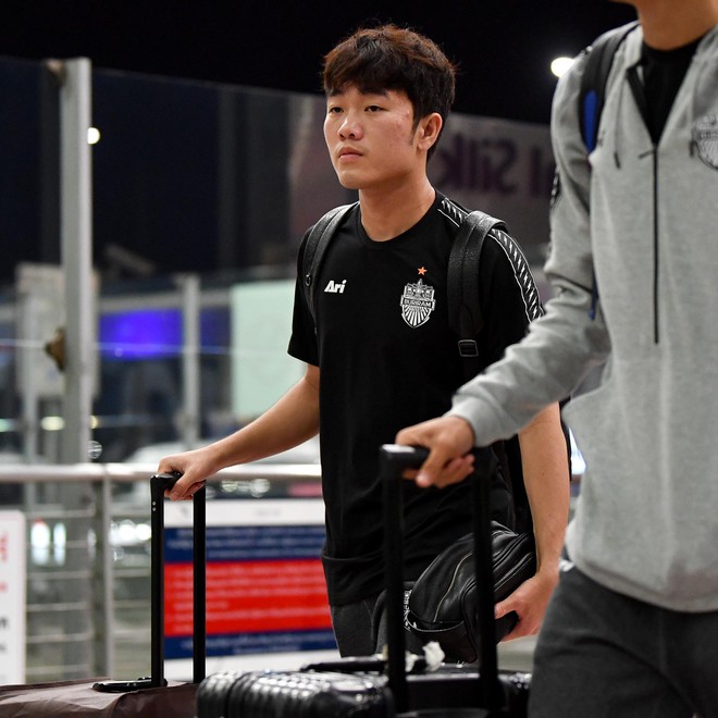 Xu&acirc;n Trường c&ugrave;ng CLB Buriram l&ecirc;n đường sang Nhật Bản tranh t&agrave;i ở giải đấu số một ch&acirc;u &Aacute; - Ảnh 1.