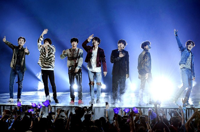 BLACKPINK liên tục phá kỉ lục của BTS nhưng liệu có dễ lật đổ “ngôi vương” của “nhóm nhạc toàn cầu”? - Ảnh 3.