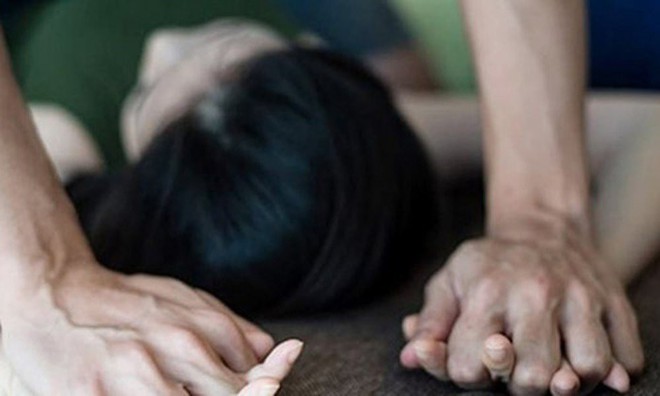 R&uacute;ng động: Nghi vấn cha đẻ cưỡng d&acirc;m con g&aacute;i suốt 4 năm  - Ảnh 1.