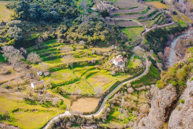Thị trấn cổ Ronda đẹp như cổ tích qua những khung hình của travel blogger Lý Thành Cơ - Ảnh 11.