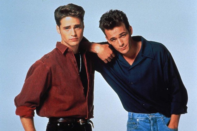 30 năm trước, Beverly Hills từng là series khiến giới trẻ thập niên 90 say mê đến mất ăn mất ngủ - Ảnh 2.