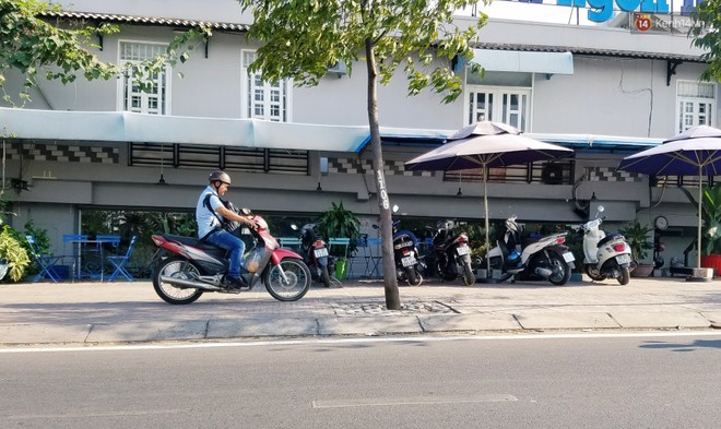 Cuộc sống bên trong những căn nhà siêu mỏng ở Sài Gòn, chiều ngang còn ngắn hơn sải tay người lớn - Ảnh 16.