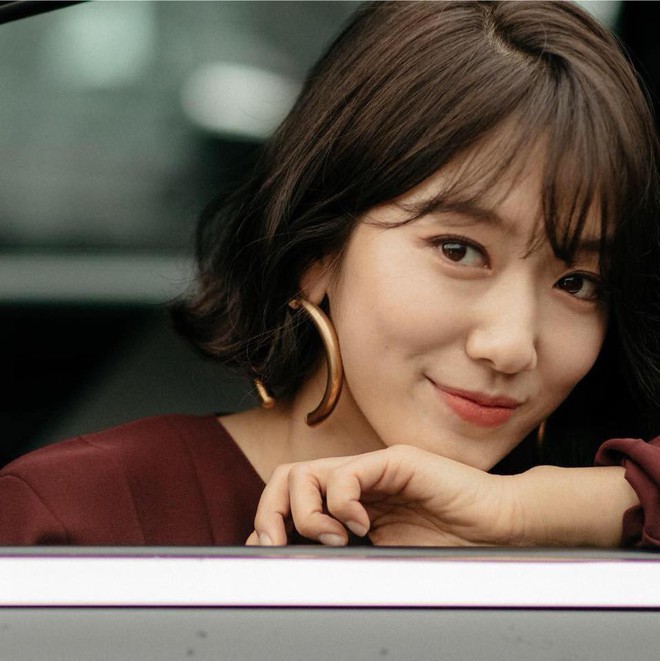 C&aacute;i gi&aacute; của sự s&agrave;nh điệu: Tai Park Shin Hye chảy xệ thấy r&otilde; chỉ v&igrave; đ&ocirc;i khuy&ecirc;n tai size &ldquo;khủng&rdquo; - Ảnh 3.
