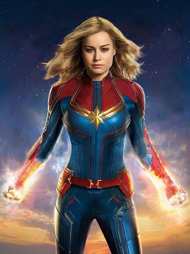 Hoa hậu Đỗ Mỹ Linh đeo khẩu trang né ống kính truyền thông dự ra mắt bom tấn “Captain Marvel” - Ảnh 3.