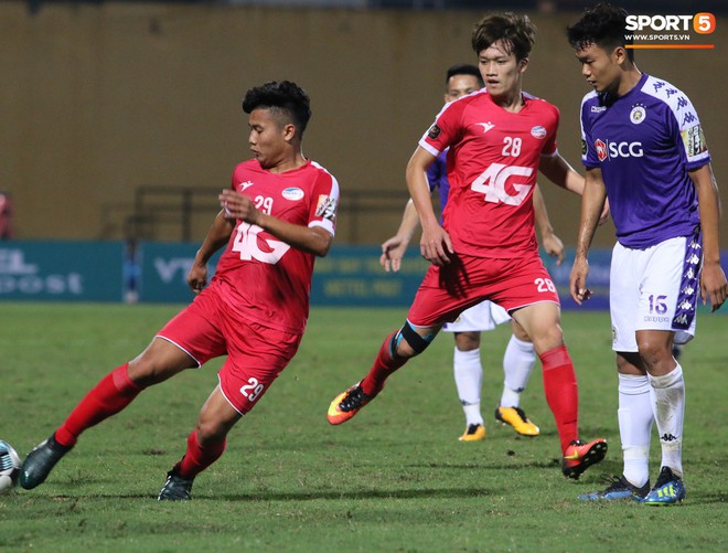 Trước giờ lên U23 Việt Nam, dàn sao Hà Nội FC và Viettel FC đã quyết chiến máu lửa dưới sự chứng kiến của thầy Park - Ảnh 4.