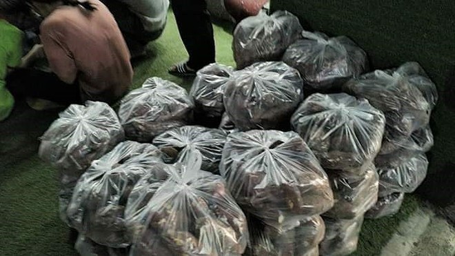 Sinh viên thực phẩm “giải cứu” hơn 10 tấn khoai lang - Ảnh 1.