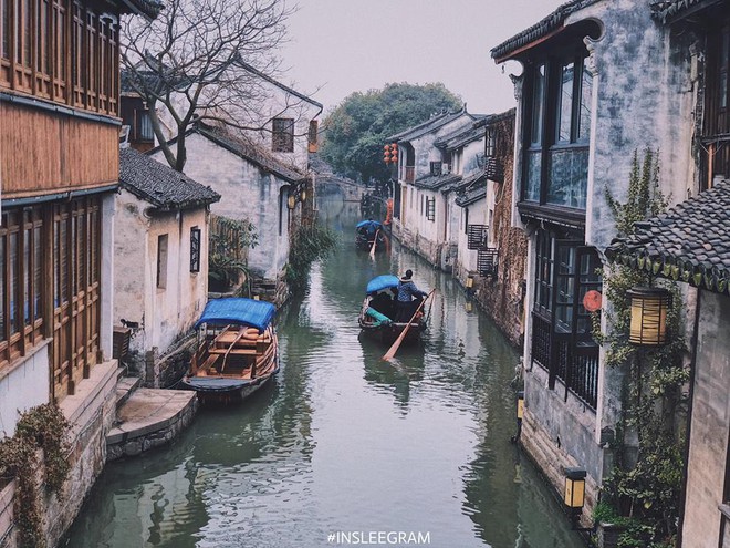 Ngẩn ngơ trước vẻ đẹp thị trấn cổ Châu Trang, nơi được mệnh danh là Venice Phương Đông - Ảnh 1.