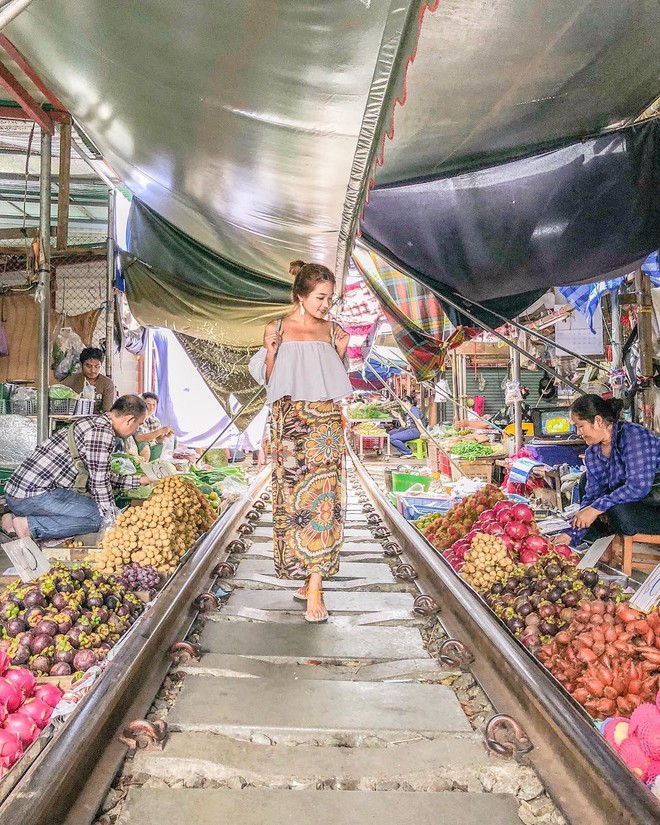 Đã dò ra đường đến khu chợ đường ray độc nhất vô nhị nằm ở ngoại ô Bangkok - Ảnh 10.