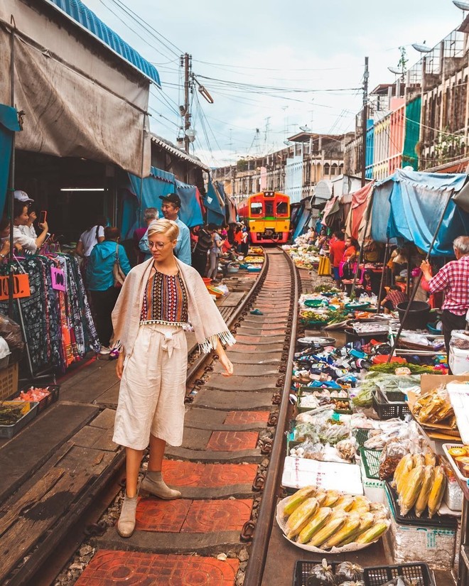 Đã dò ra đường đến khu chợ đường ray độc nhất vô nhị nằm ở ngoại ô Bangkok - Ảnh 9.