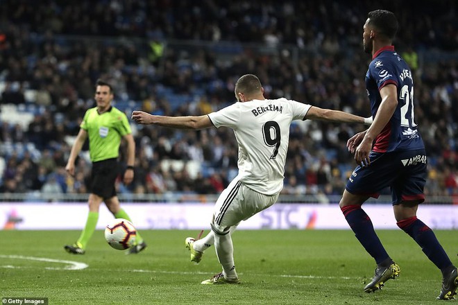 Zidane bất ngờ trọng dụng con trai, Real Madrid thắng to&aacute;t mồ h&ocirc;i hột trước đội cuối bảng - Ảnh 8.