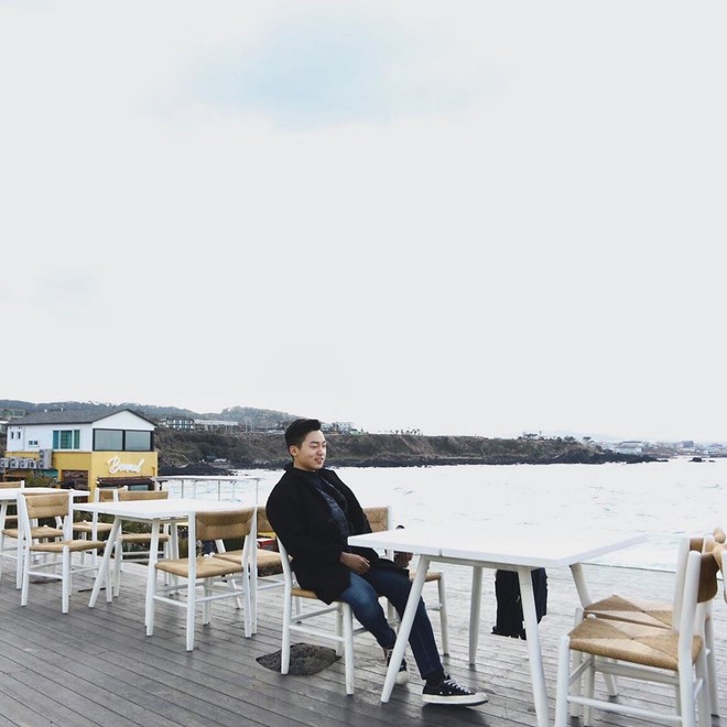 Tiệm cà phê một thời của G-Dragon đang là thánh địa sống ảo hot nhất đảo Jeju, Chi Pu và Changmakeup cũng vừa check-in ở đây - Ảnh 19.