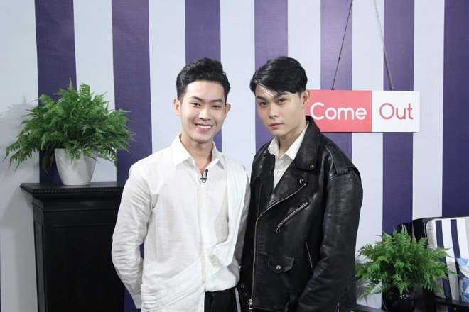 Come Out: Lâm Khánh Chi lần đầu “ép” 2 chàng trai hôn nhau - Ảnh 1.