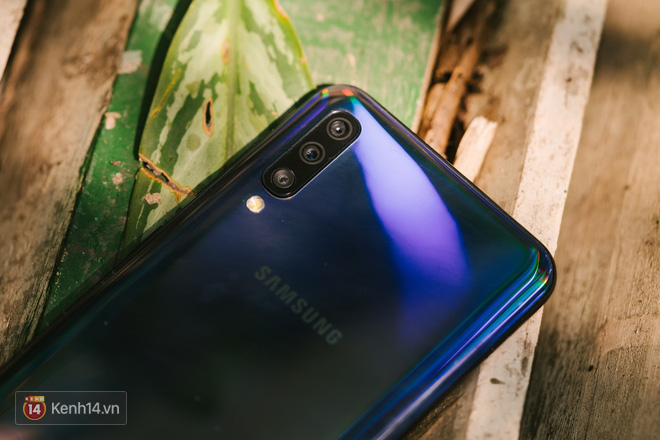 Đánh giá khả năng chụp hình của Samsung Galaxy A50: 3 camera như S10, liệu có chụp được ngang vậy? - Ảnh 2.