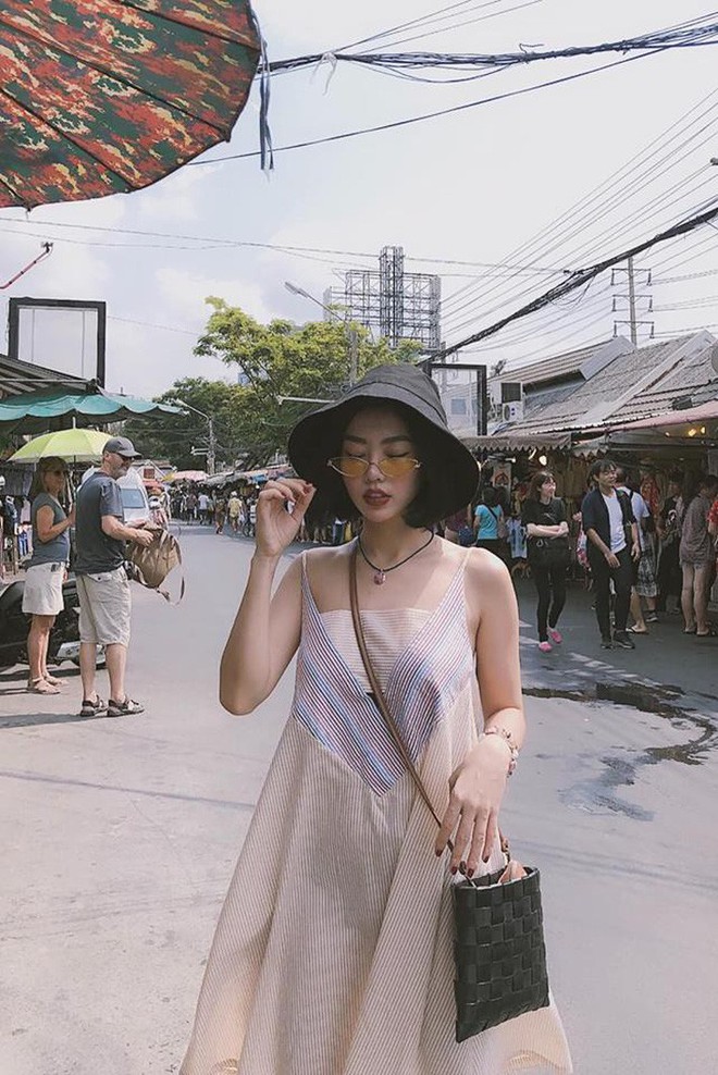 Street style hot mom: Heo Mi Nhon khoe tóc mới, Huyền Lizzie cực trẻ xinh khi diện đồ đôi với con - Ảnh 17.