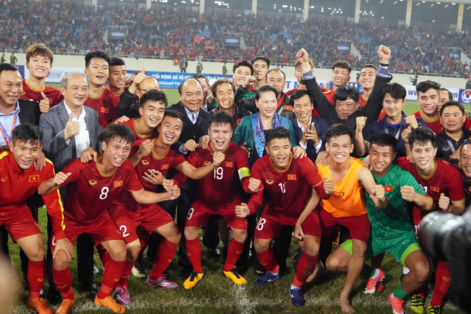 Một chu kỳ thành công mới lại bắt đầu với bóng đá Việt Nam - Ảnh 2.