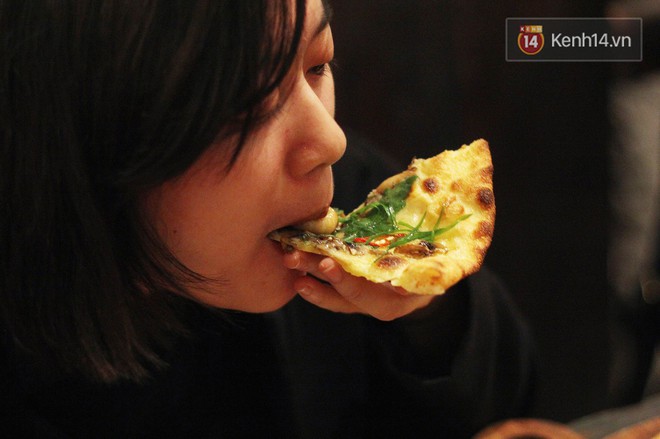 Ăn thử pizza đuông dừa: không cẩn thận là topping bò đi mất và hẳn ai cũng bất ngờ vì sự thật phía sau - Ảnh 9.