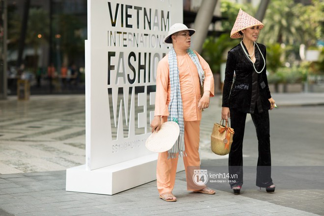 Street style ngày 1 của Tuần lễ thời trang: Ai không biết lại tưởng giới trẻ Việt chơi Halloween sớm tận nửa năm - Ảnh 12.