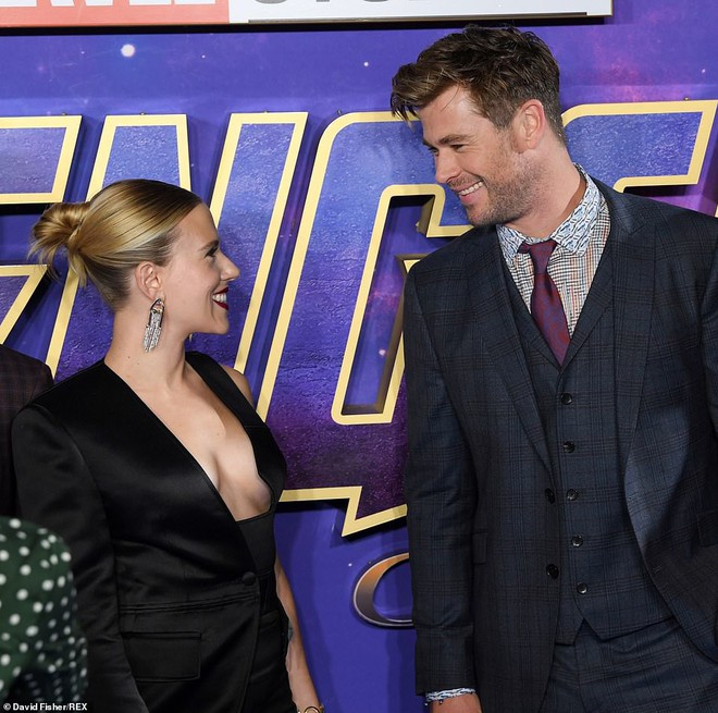 Sự kiện Avengers gây chú ý: Mỹ nhân Scarlett Johansson nơm nớp vì hở quá bạo, liên tục cười tít mắt với Thor - Ảnh 9.