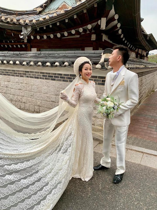 Ốc Thanh V&acirc;n c&ugrave;ng &ocirc;ng x&atilde; chụp ảnh cưới ngọt ng&agrave;o như vợ chồng son tại H&agrave;n Quốc sau 2 thập kỉ gắn b&oacute; - Ảnh 2.