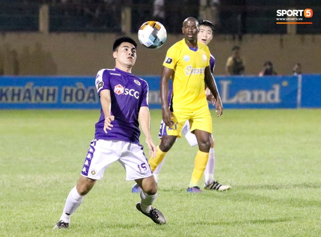 Quang Hải tiếc nuối trong ngày sinh nhật tuổi 22 khi Hà Nội FC bị cầm chân ở V.League - Ảnh 8.