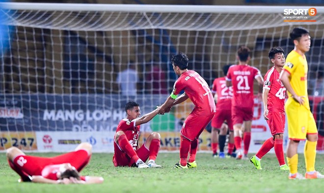 Bùi Tiến Dũng vừa ghi bàn, vừa lăn xả phòng ngự giúp Viettel thắng trận thứ 2 tại V.League 2019 - Ảnh 10.