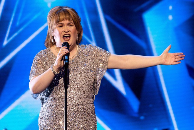 Sau 10 năm, Susan Boyle trở lại Britains Got Talent với ngoại hình trẻ trung hơn trước - Ảnh 4.