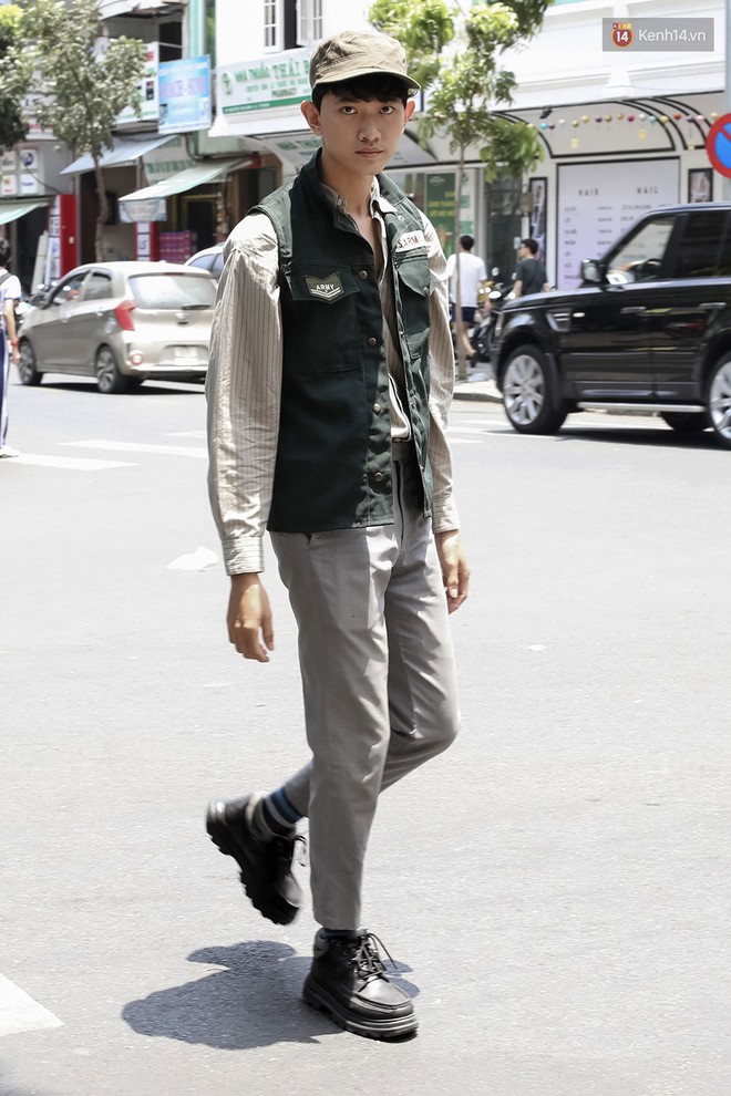 Street style 2 miền: c&ocirc;ng thức hot hit nhất gọi t&ecirc;n crop top v&agrave; quần cạp cao, vừa t&ocirc;n d&aacute;ng vừa ăn ảnh hết cỡ - Ảnh 19.