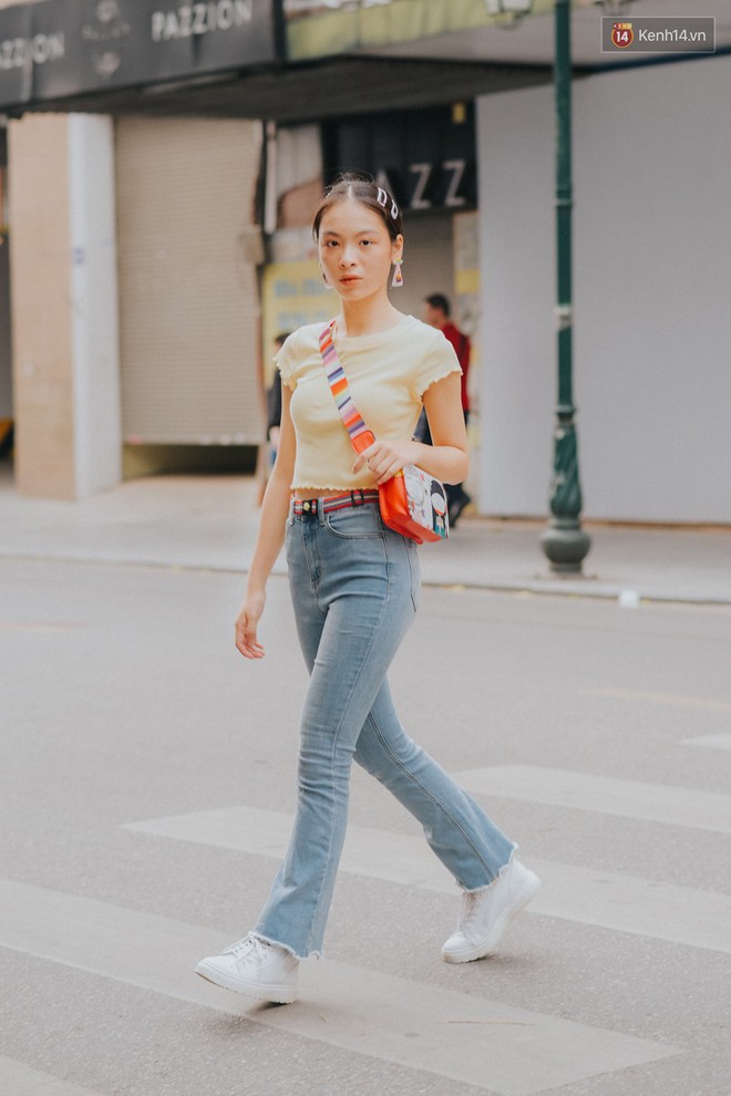 Street style 2 miền: c&ocirc;ng thức hot hit nhất gọi t&ecirc;n crop top v&agrave; quần cạp cao, vừa t&ocirc;n d&aacute;ng vừa ăn ảnh hết cỡ - Ảnh 3.