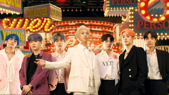 Thử tài ARMY: Bạn có nhớ hết những thành tích của BTS trong đợt trở lại với Boy With Luv? - Ảnh 2.