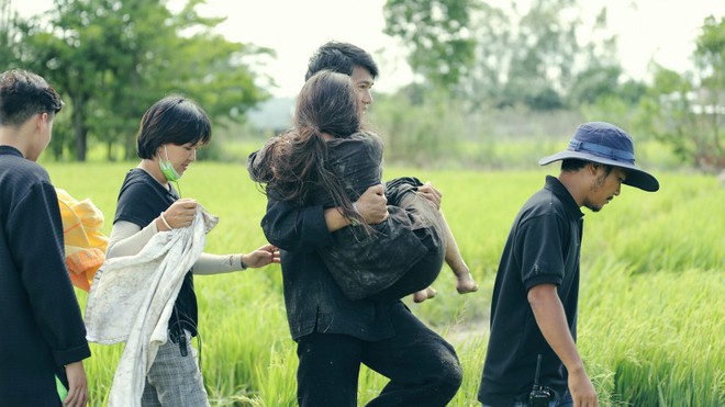 Thiên Linh Cái tiếp tục hoãn chiếu: Có lẽ chụp hố đen vũ trụ còn dễ hơn làm phim kinh dị ở Việt Nam! - Ảnh 10.