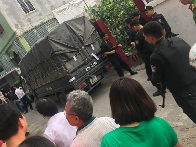 Thu giữ gần 700 kg ma t&uacute;y ở Nghệ An: C&aacute;c trinh s&aacute;t nằm v&ugrave;ng ở qu&aacute;n t&ocirc;i suốt gần 2 năm - Ảnh 2.