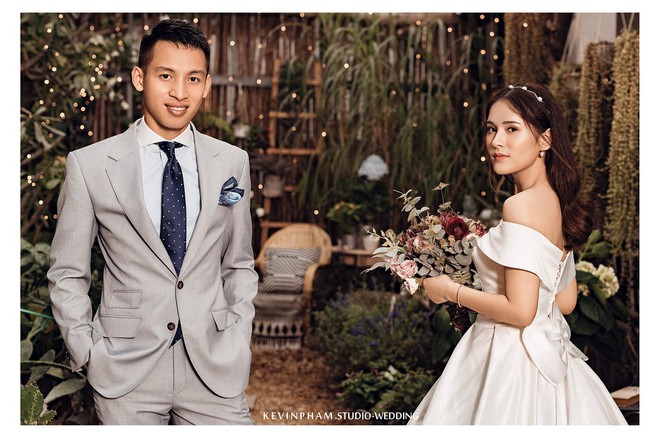 Sự kết hợp tuyệt vời giữa phong cách truyền thống và hiện đại là điều mà ảnh cưới Việt Nam mang lại. Hãy bấm vào hình ảnh để được trải nghiệm những khoảnh khắc đẹp nhất trong ngày trọng đại của các cặp đôi.