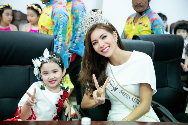 Minh Tú gây ấn tượng với bạn bè quốc tế khi tham dự chuỗi sự kiện tại Đà Nẵng - Ảnh 4. Minh Tú gây ấn tượng với bạn bè quốc tế khi tham dự chuỗi sự kiện tại Đà Nẵng - Ảnh 4.