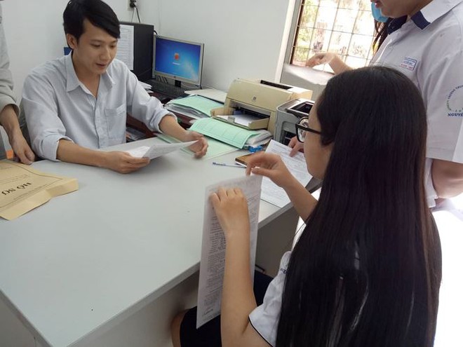 Đăng k&yacute; thi THPT quốc gia: C&oacute; th&iacute; sinh đăng k&yacute; 20 nguyện vọng - Ảnh 1.