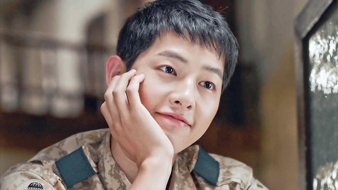 Quên đại úy Song Joong Ki đi, Dương Dương mới là quân nhân điển trai xuất sắc nhất Châu Á! - Ảnh 1.