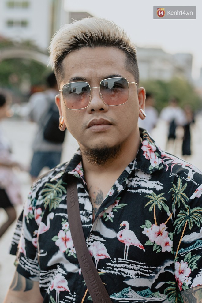 Gặp cha đẻ vũ trụ giang hồ Chị Mười Ba: C&aacute;c chị g&aacute;i đứng đường, x&atilde; hội đen l&agrave; tuổi thơ của t&ocirc;i - Ảnh 5.