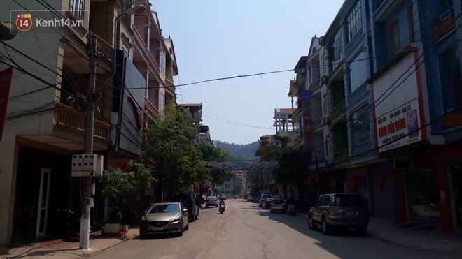 H&agrave;ng x&oacute;m bức x&uacute;c khi Ph&oacute; Gi&aacute;m đốc Sở GD&ĐT Sơn La c&oacute; con được n&acirc;ng điểm: H&agrave;ng loạt con ch&aacute;u c&aacute;n bộ được sửa điểm, thiệt th&ograve;i cho c&aacute;c th&iacute; sinh kh&aacute;c - Ảnh 2.