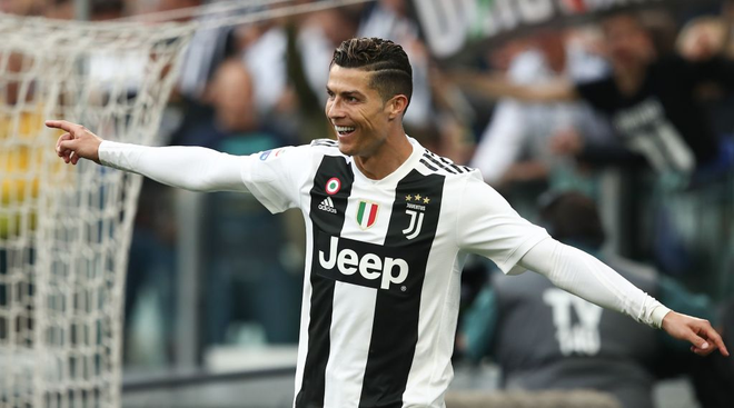 Bốn ng&agrave;y sau khi bị loại khỏi Champions League, Ronaldo lập n&ecirc;n th&agrave;nh t&iacute;ch chưa từng c&oacute; trong lịch sử b&oacute;ng đ&aacute; thế giới - Ảnh 2.