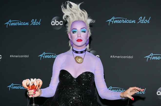 Halloween còn lâu mới tới nhưng Katy Perry đã vội hóa thành... phù thủy bạch tuộc tại American Idol! - Ảnh 3.