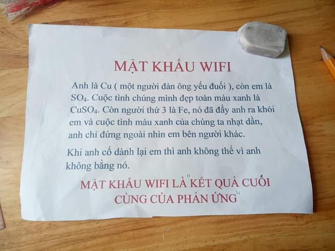 Chiếc mật khẩu wifi gây lú cực mạnh: giải cả đống phương trình hoá học, cuối cùng đành ngậm ngùi bật 3G lên dùng - Ảnh 1.