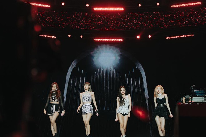 BLACKPINK của năm 2019: Vượt bão vươn lên vị trí dẫn đầu Kpop, một mình gồng gánh cả YG với loạt thành tích vang dội - Ảnh 16.