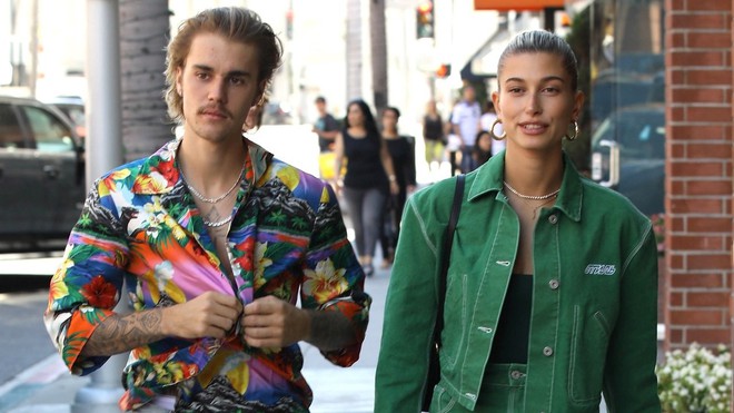 Justin Bieber v&agrave; phong c&aacute;ch thời trang mới khi đi cạnh Hailey Baldwin: Anh l&agrave; b&agrave; nội của em - Ảnh 3.