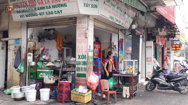 Người d&acirc;n b&agrave;ng ho&agrave;ng kể lại gi&acirc;y ph&uacute;t &ocirc; t&ocirc; đi&ecirc;n t&ocirc;ng h&agrave;ng loạt phương tiện, khiến nữ lao c&ocirc;ng tử vong - Ảnh 5.