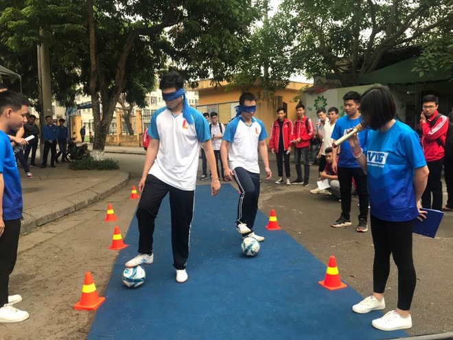 VUG kết hợp cùng Caltex Havoline thực hiện nhiều hoạt động thú vị tại hành trình University Visit - Ảnh 1.