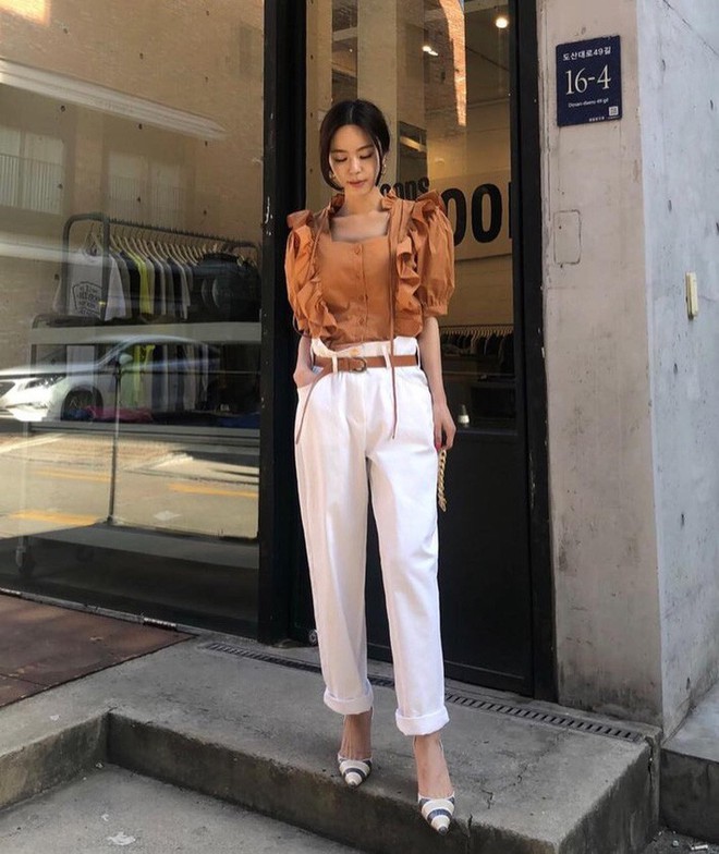 Tiện một công ngắm 15 set đồ từ street style Châu Á, các nàng lên luôn được danh sách các món cần sắm hè này - Ảnh 15.