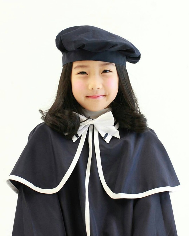 Từ bé đã lên bìa tạp chí, ai ngờ con gái 8 tuổi của Lee Young Ae giờ đã lớn và xinh đến mức này rồi! - Ảnh 4.