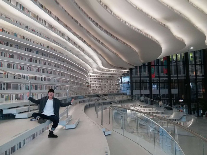 Choáng ngợp với vẻ đẹp của thư viện quốc dân lớn nhất Trung Quốc được check in rầm rộ - Ảnh 14.